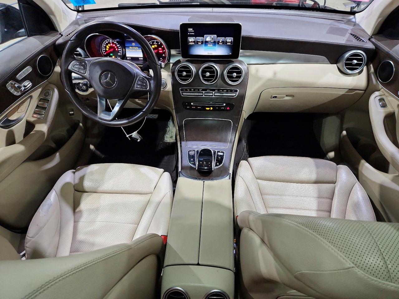 2018 MERCEDES-BENZ GLC 300 4MATIC photo 15
