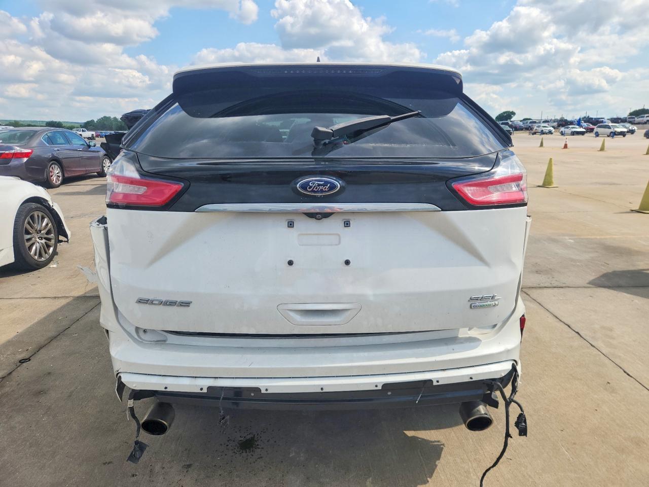 2020 FORD EDGE photo 16
