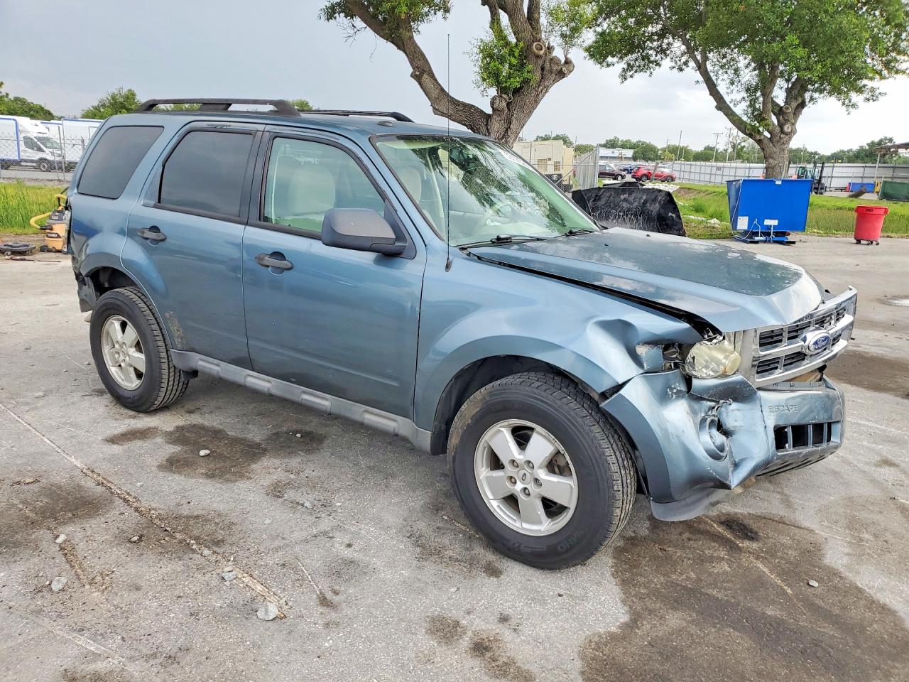 2012 FORD ESCAPE XLT photo 7