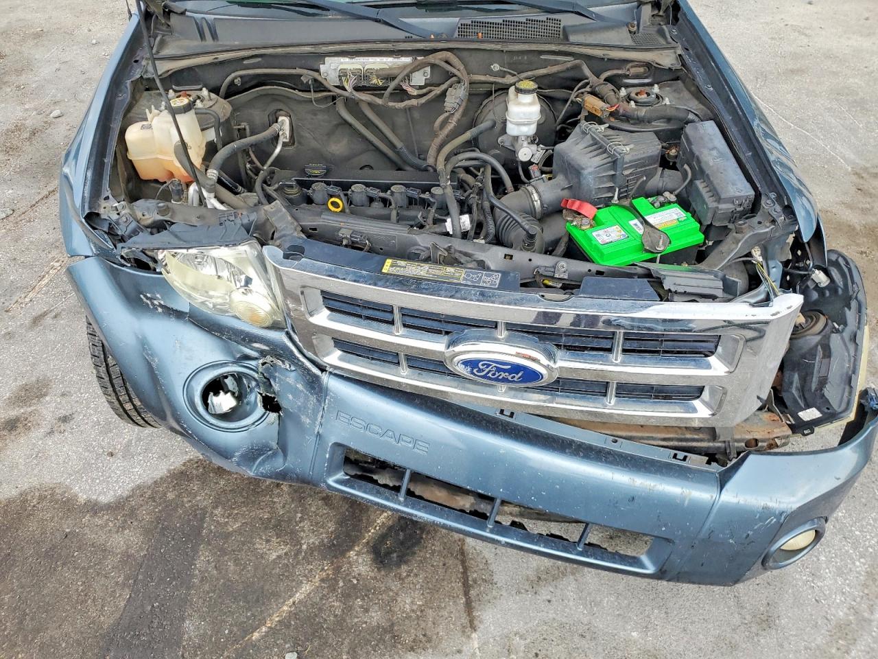 2012 FORD ESCAPE XLT photo 23