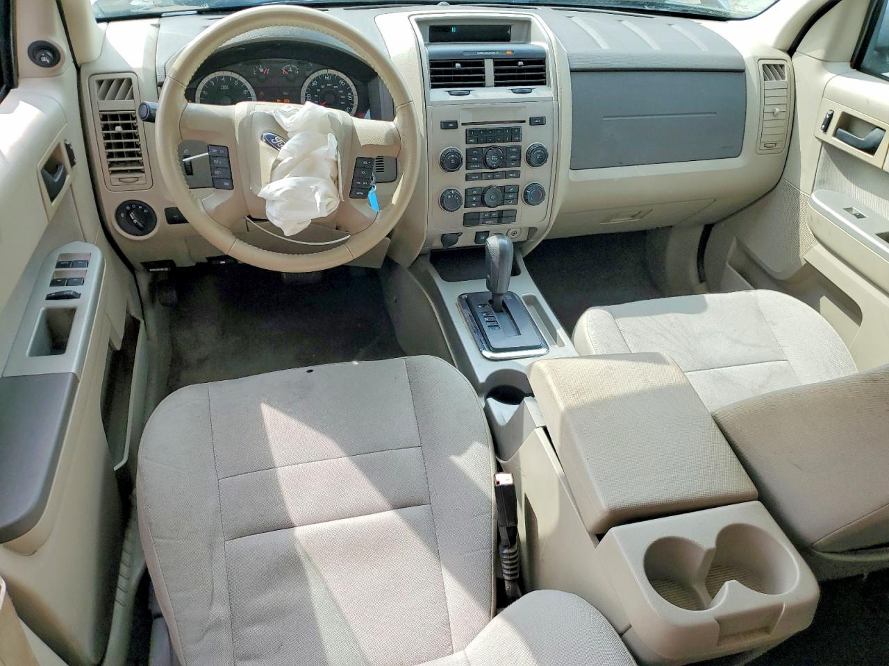 2012 FORD ESCAPE XLT photo 15