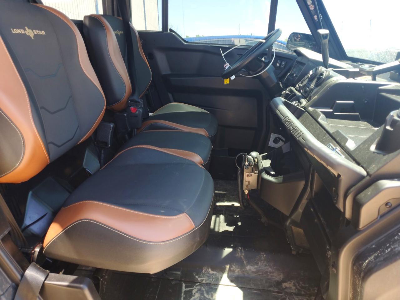 2024 CAN-AM DEFENDER UTILITY VEHICLE photo 5