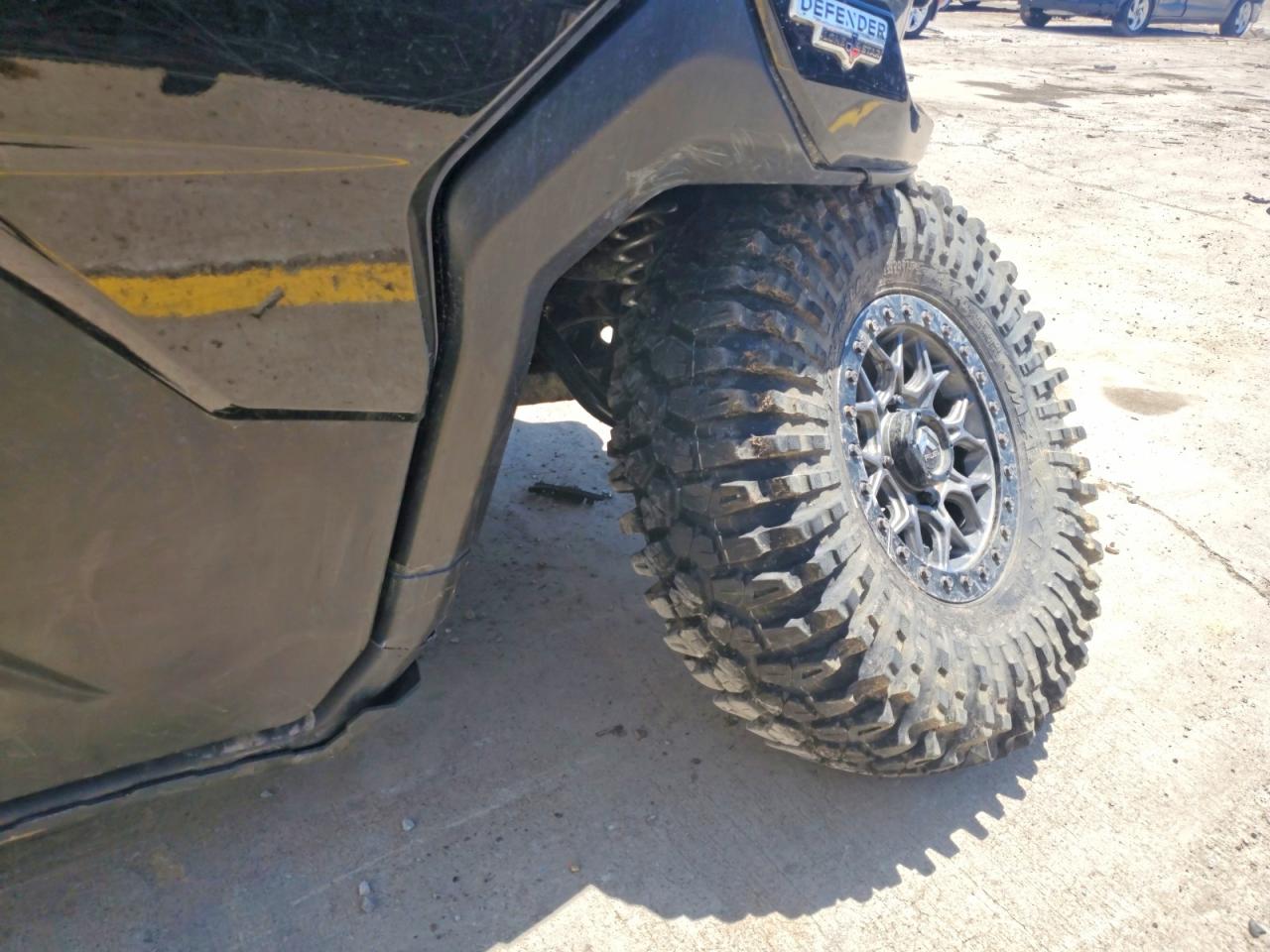 2024 CAN-AM DEFENDER UTILITY VEHICLE photo 10
