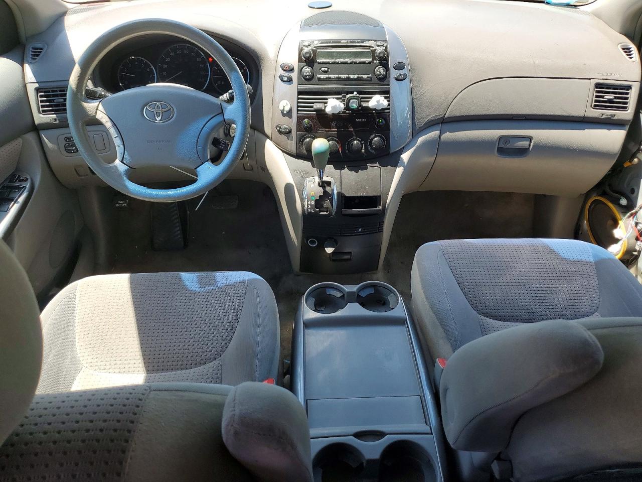 2006 TOYOTA SIENNA LE 7 PASSENGER photo 22