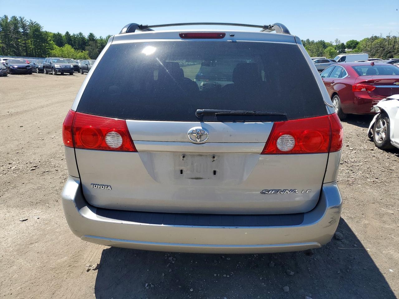 2006 TOYOTA SIENNA LE 7 PASSENGER photo 16