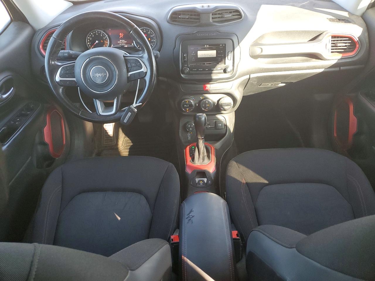 2017 JEEP RENEGADE TRAILHAWK photo 22