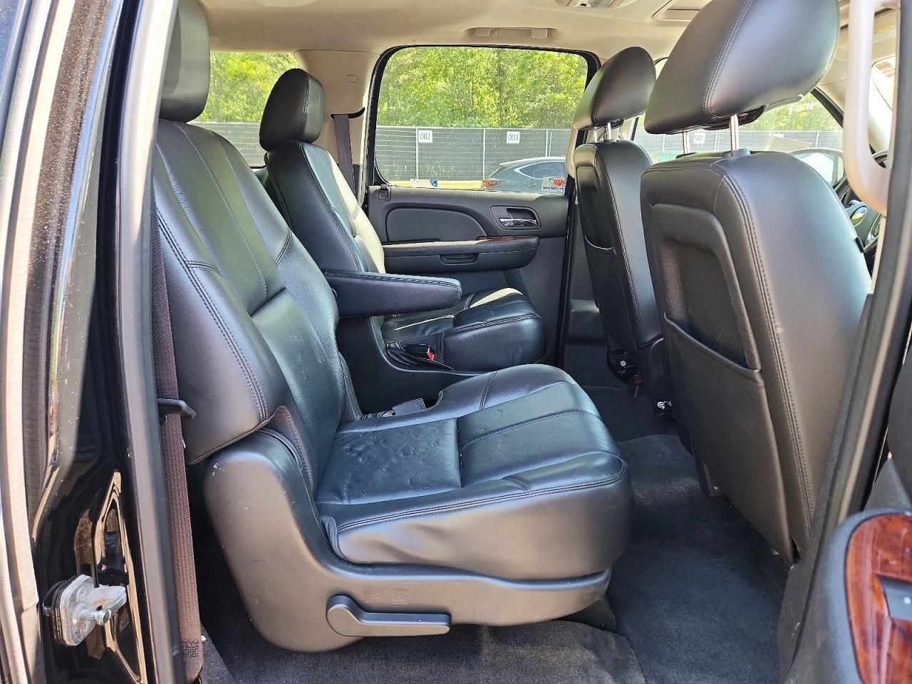 2013 CHEVROLET SUBURBAN K1500 LT photo 21