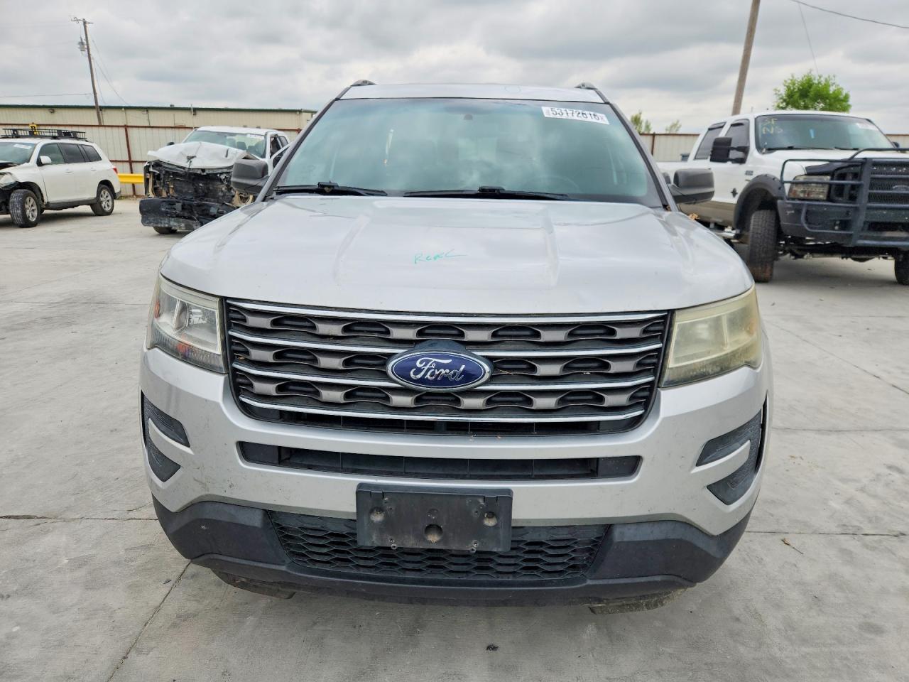 2017 FORD EXPLORER photo 9