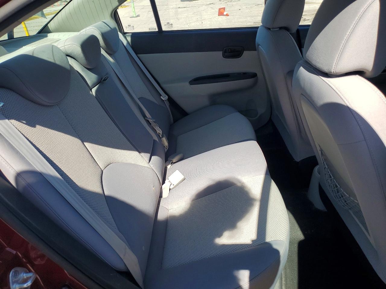 2010 HYUNDAI ACCENT GLS photo 28