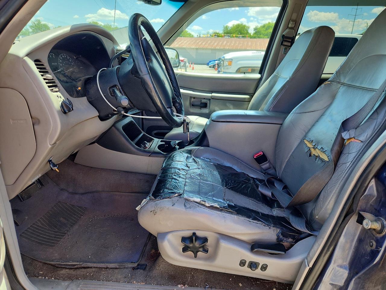 2001 FORD EXPLORER XLT photo 13