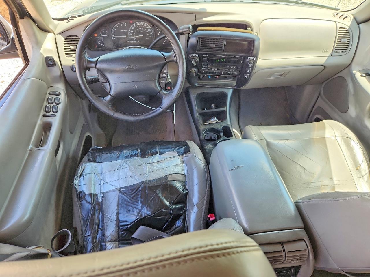 2001 FORD EXPLORER XLT photo 15