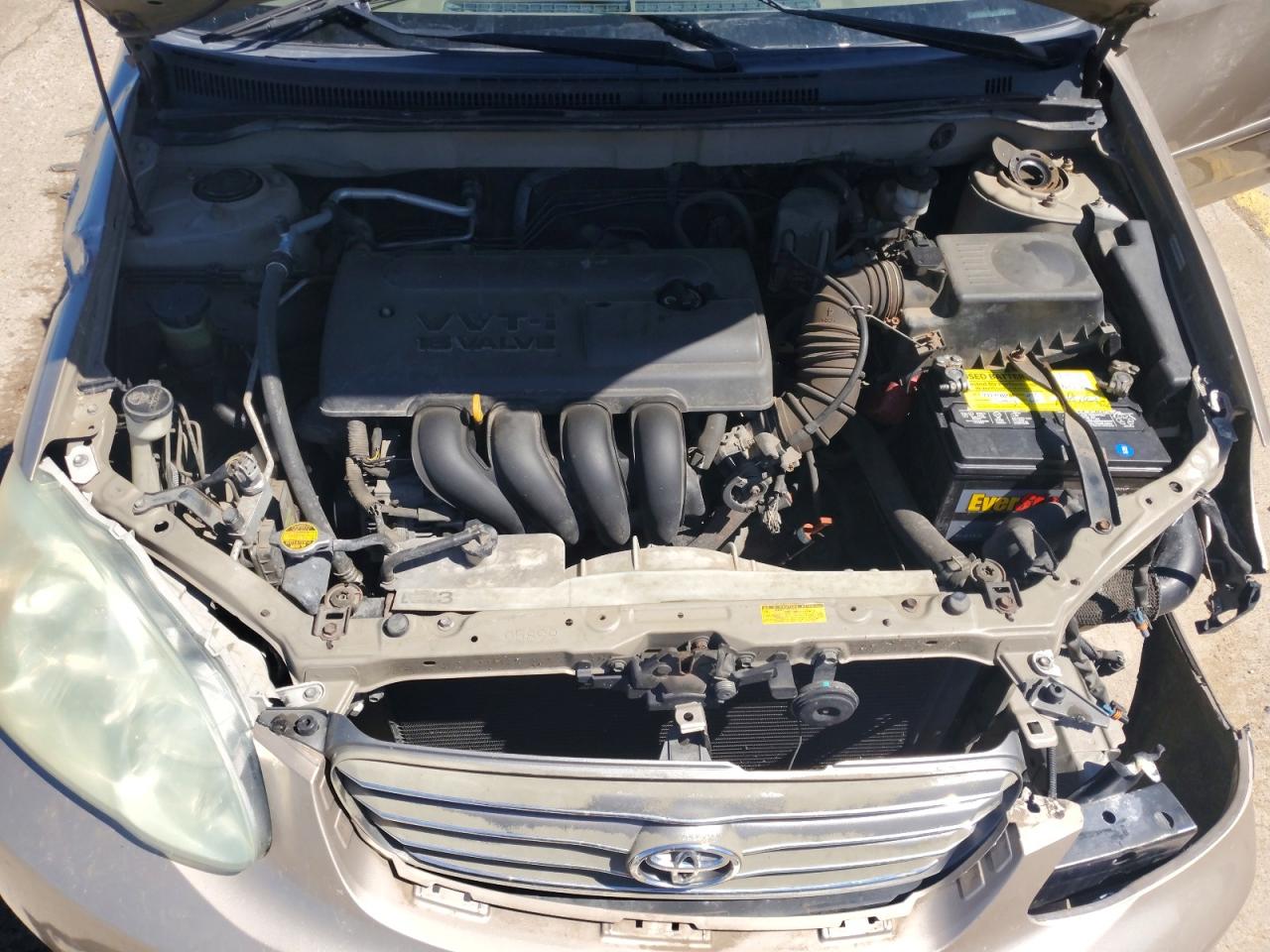 2004 TOYOTA COROLLA LE photo 21