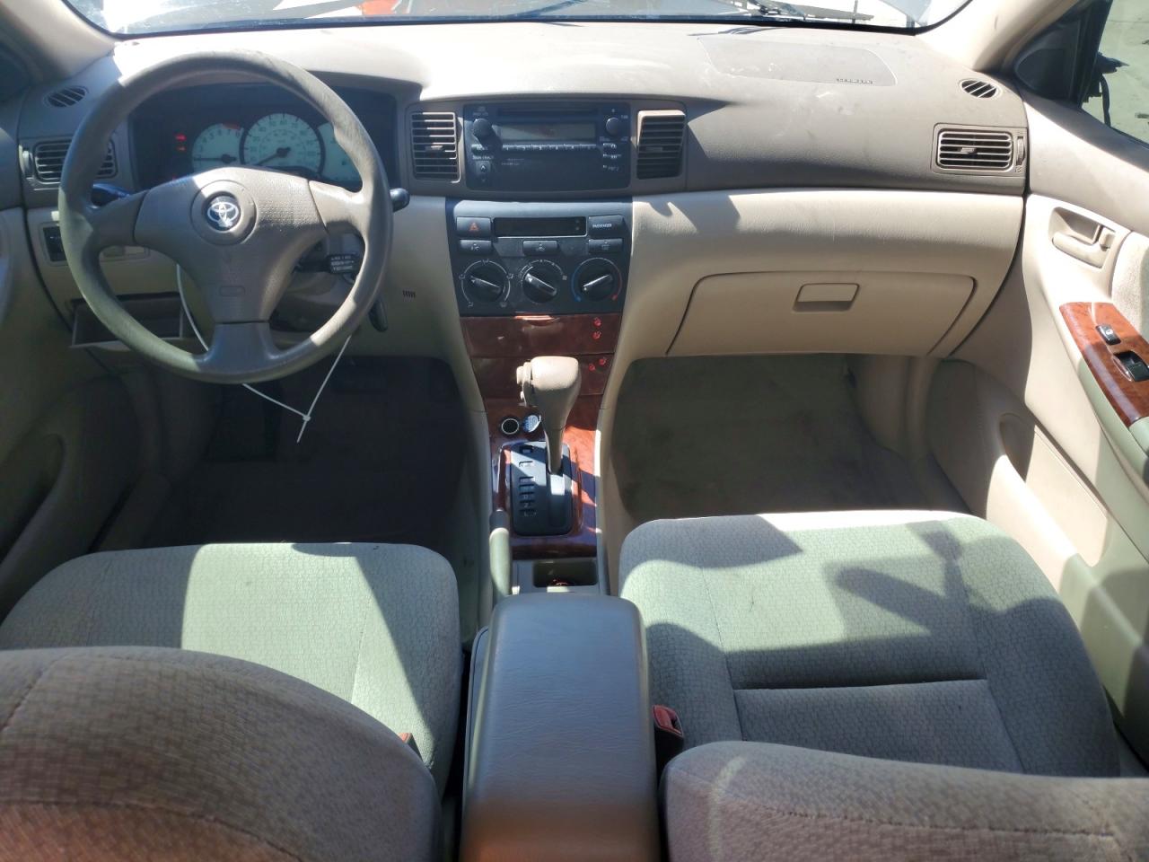 2004 TOYOTA COROLLA LE photo 15