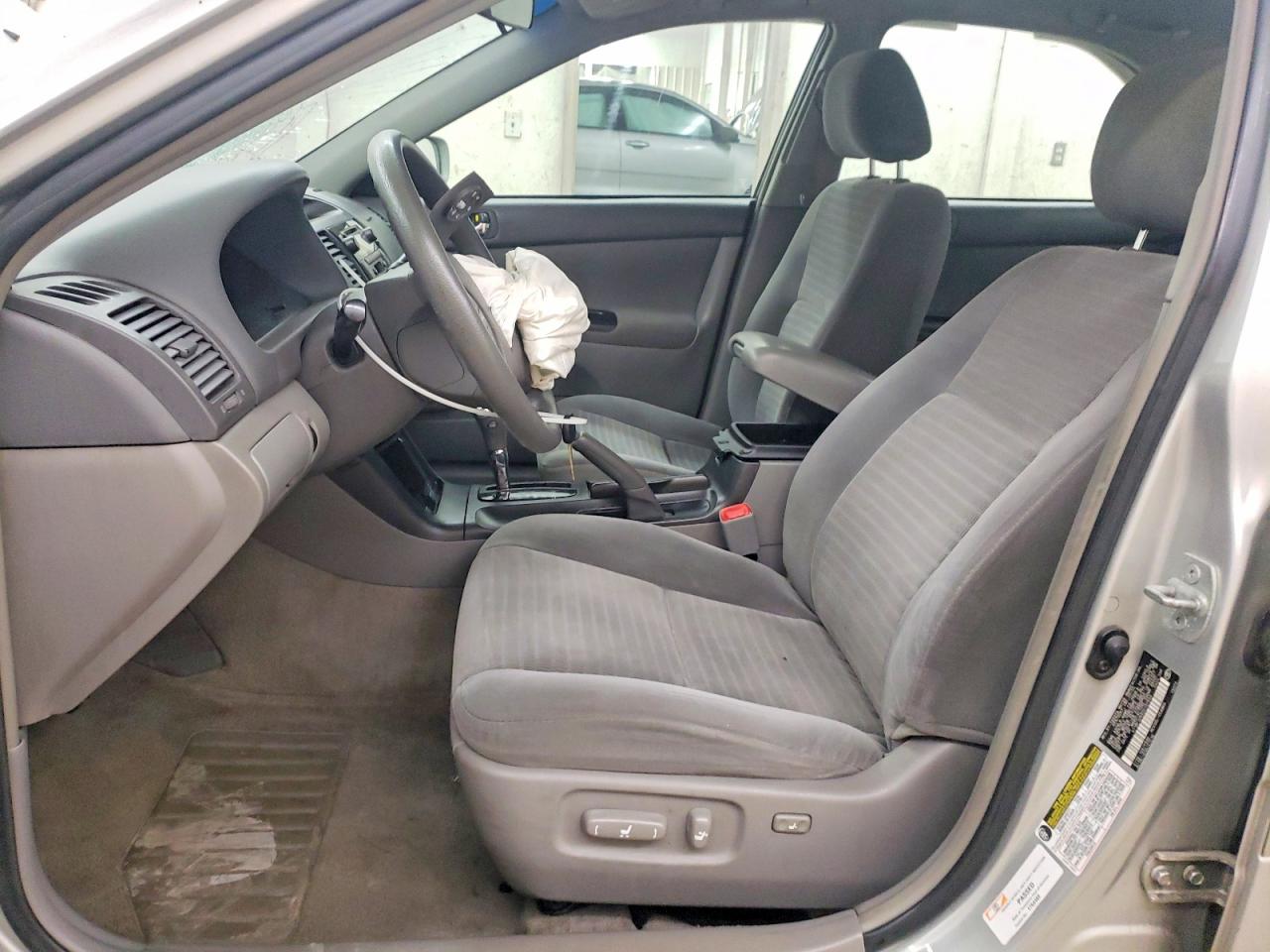 2005 TOYOTA CAMRY LE V6 photo 7