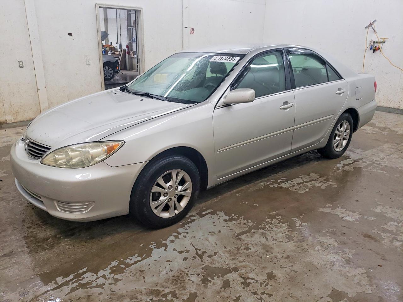 2005 TOYOTA CAMRY