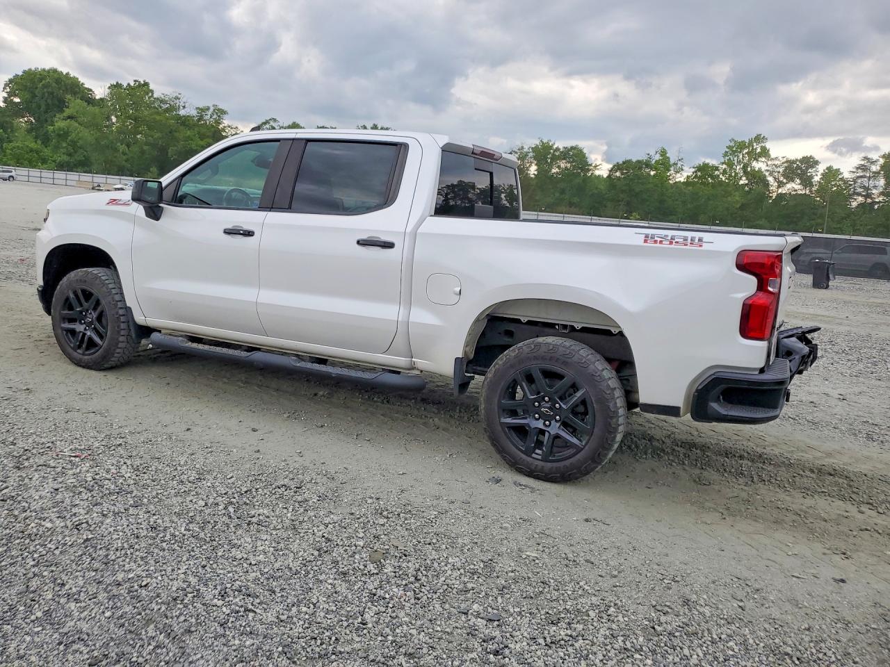 2021 CHEVROLET SILVERADO K1500 LT TRAIL BOSS photo 4