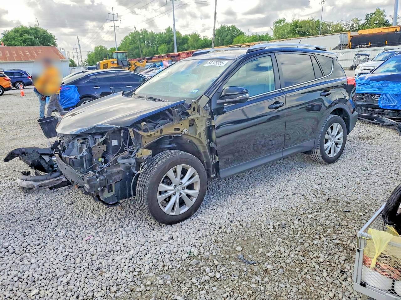 2015 TOYOTA RAV4