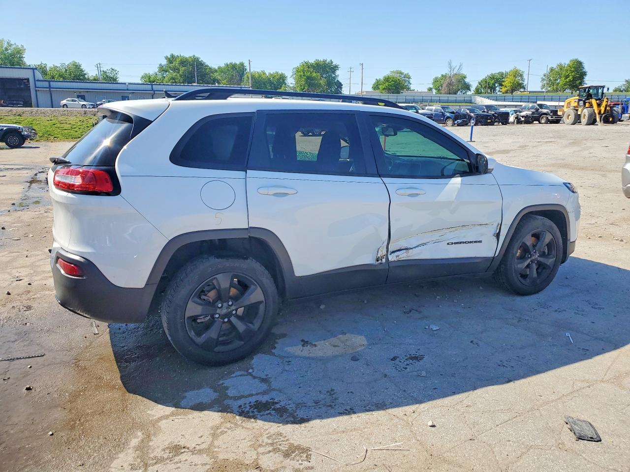 2016 JEEP CHEROKEE LATITUDE photo 5