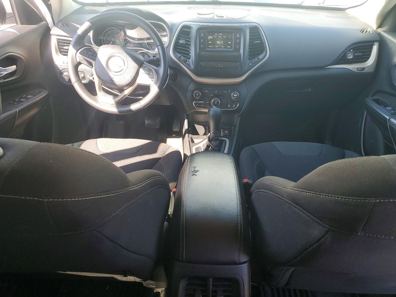 2016 JEEP CHEROKEE LATITUDE photo 15