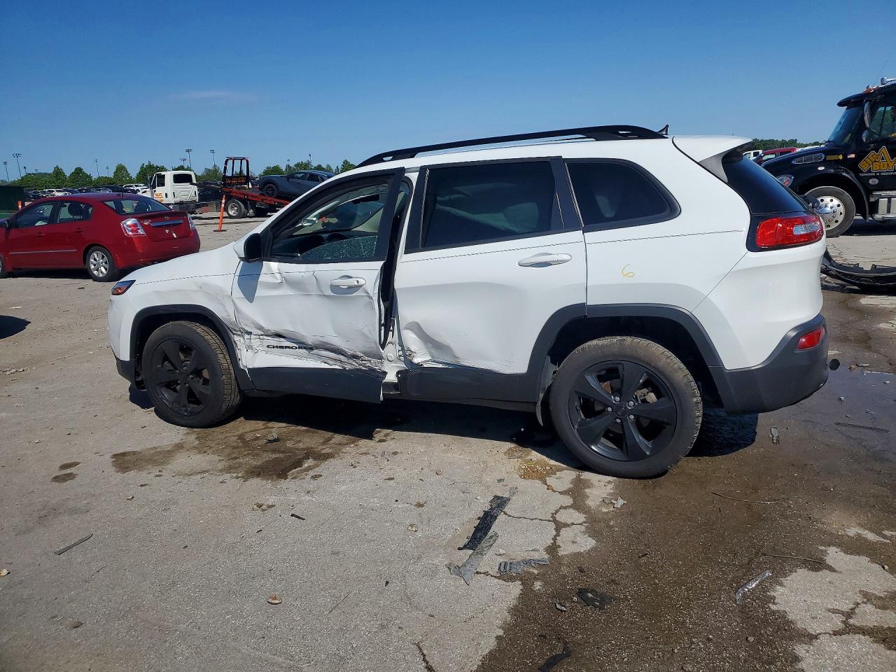 2016 JEEP CHEROKEE LATITUDE photo 3