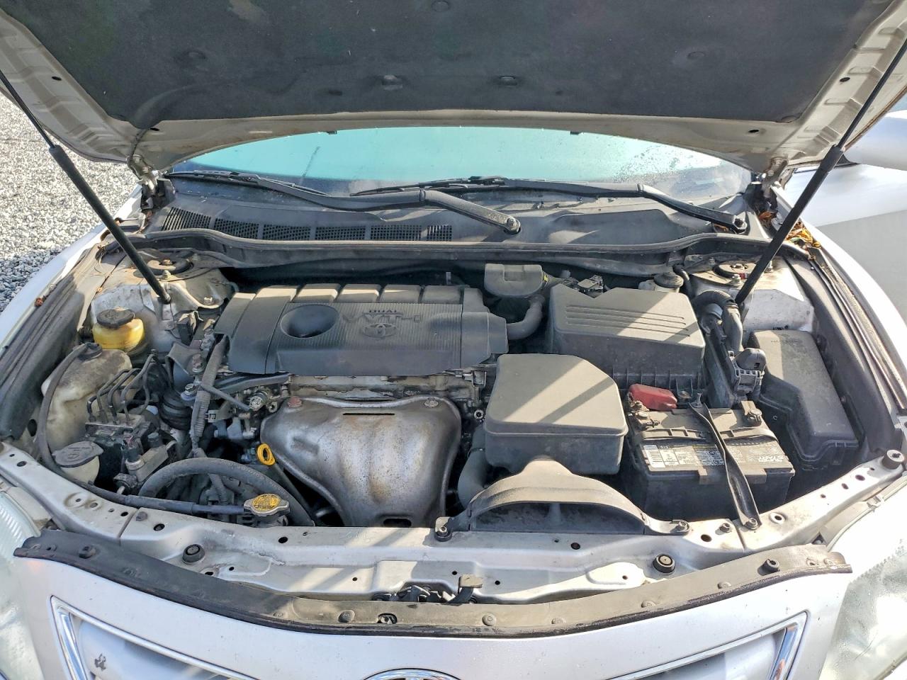 2011 TOYOTA CAMRY LE photo 21