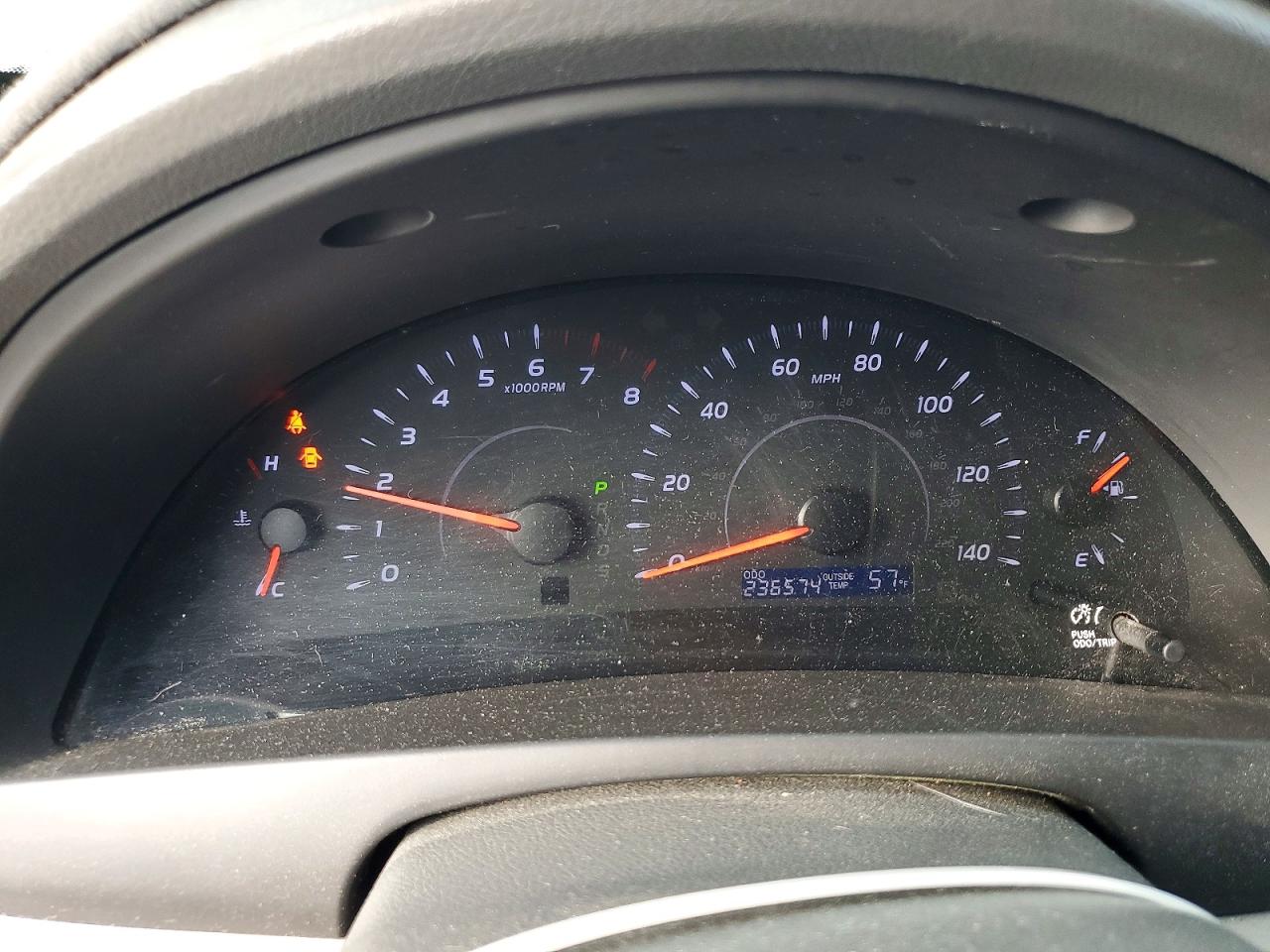 2011 TOYOTA CAMRY LE photo 17