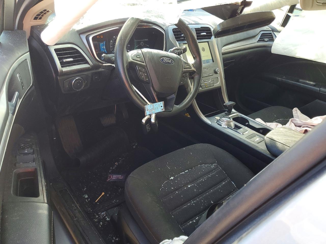 2020 FORD FUSION photo 8