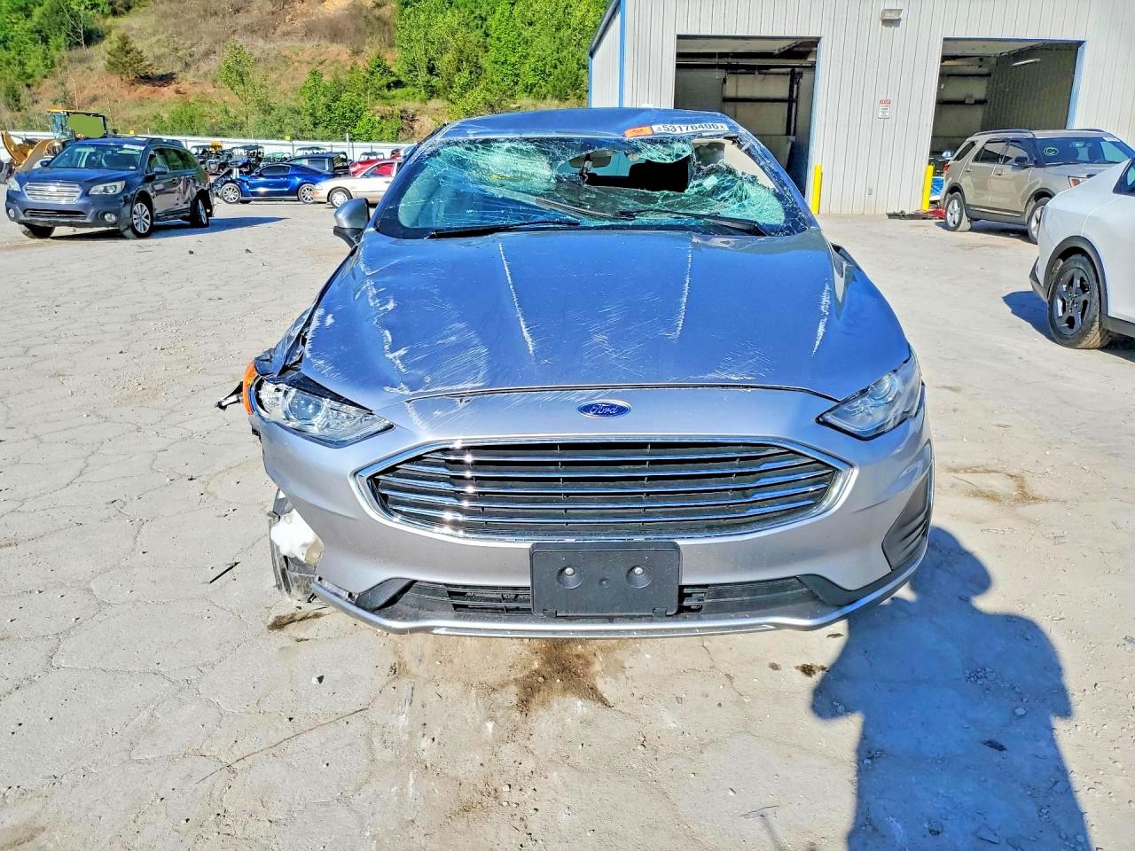 2020 FORD FUSION photo 5