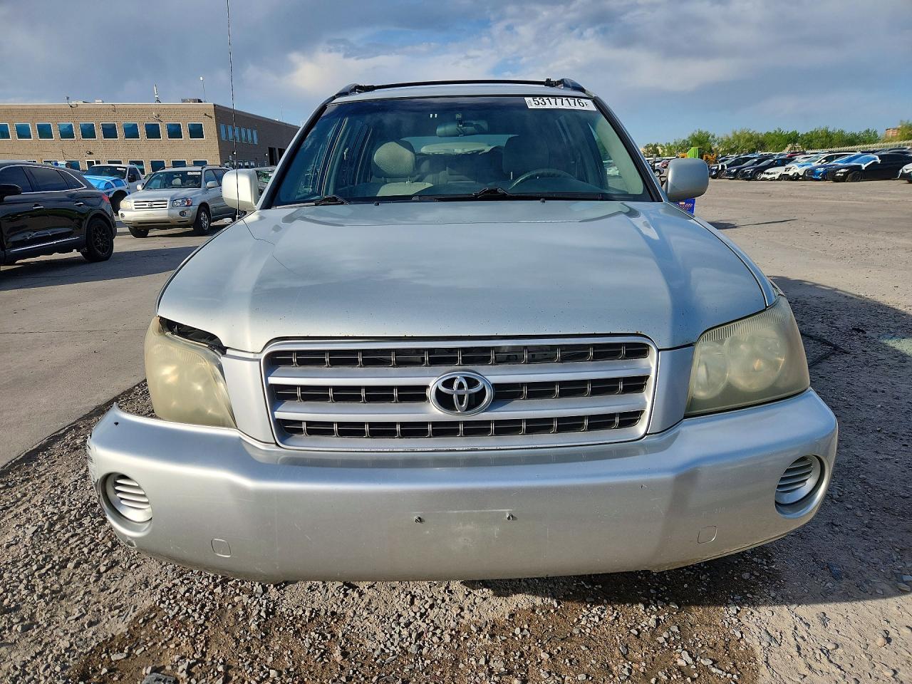 2003 TOYOTA HIGHLANDER LIMITED photo 13