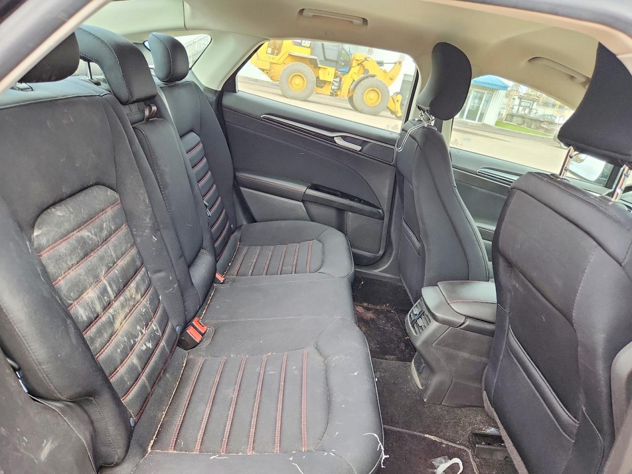 2015 FORD FUSION SE photo 10