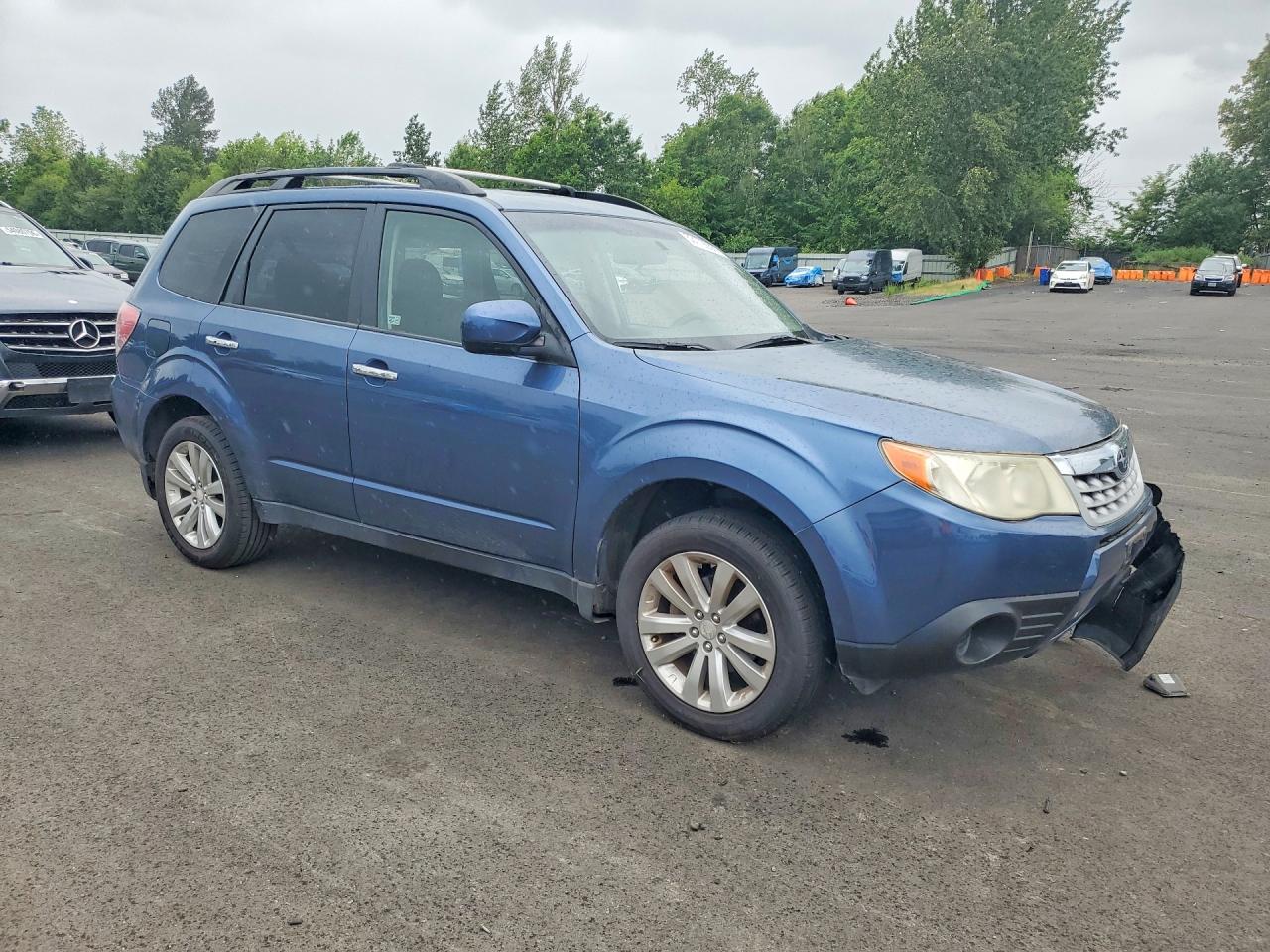 2011 SUBARU FORESTER 2.5X PREMIUM photo 4