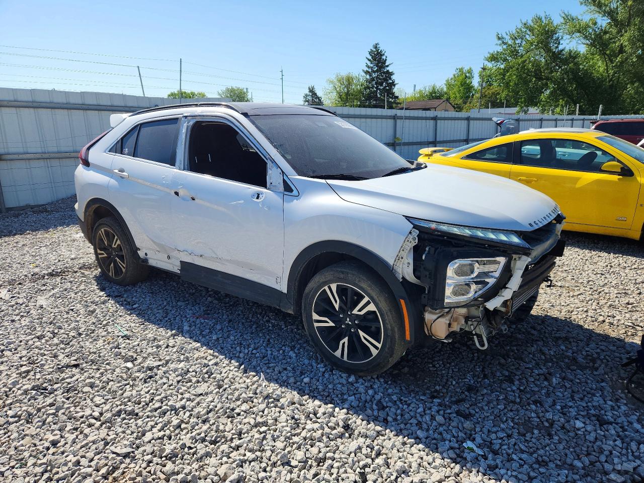 2023 MITSUBISHI ECLIPSE CROSS SE photo 7