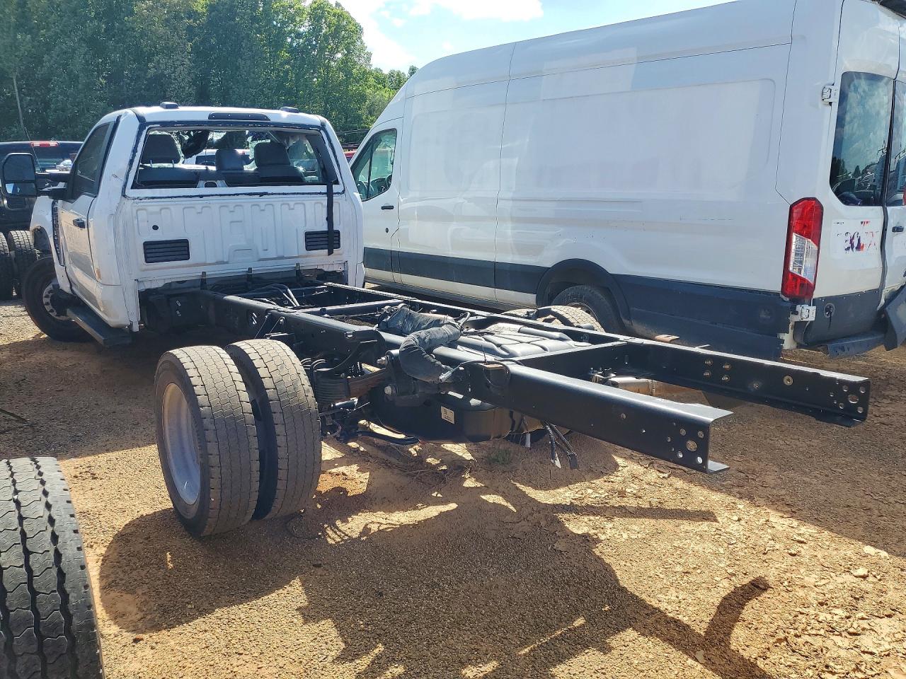 2023 FORD F550 SUPER DUTY photo 4