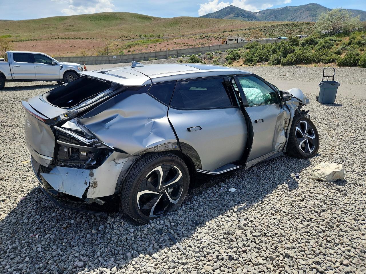 2022 KIA EV6 GT-LINE photo 3