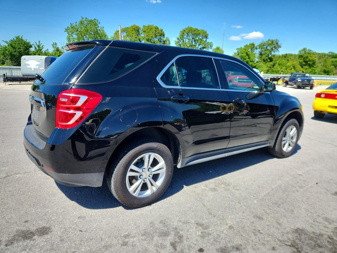 2017 CHEVROLET EQUINOX LS photo 5