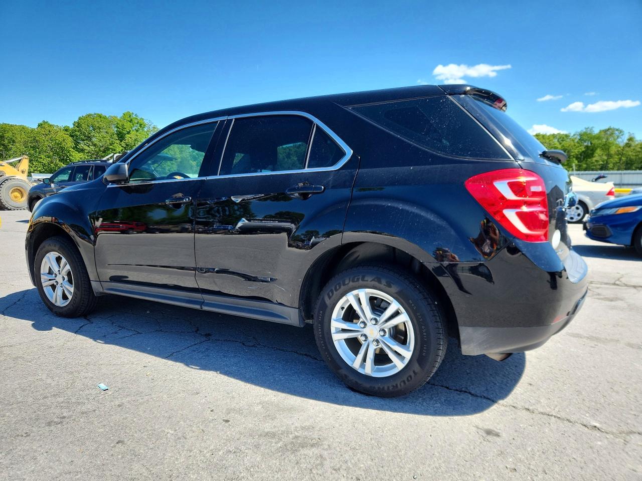 2017 CHEVROLET EQUINOX LS photo 3