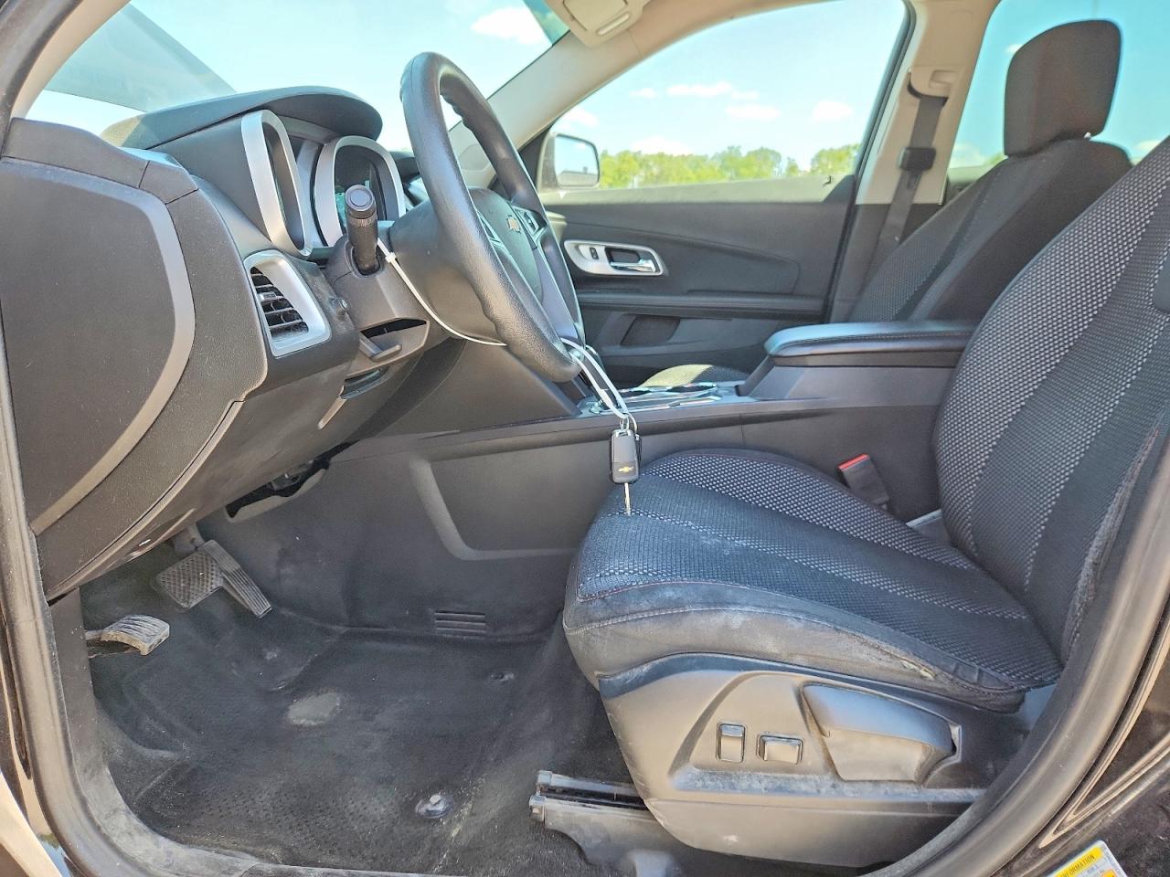 2017 CHEVROLET EQUINOX LS photo 13