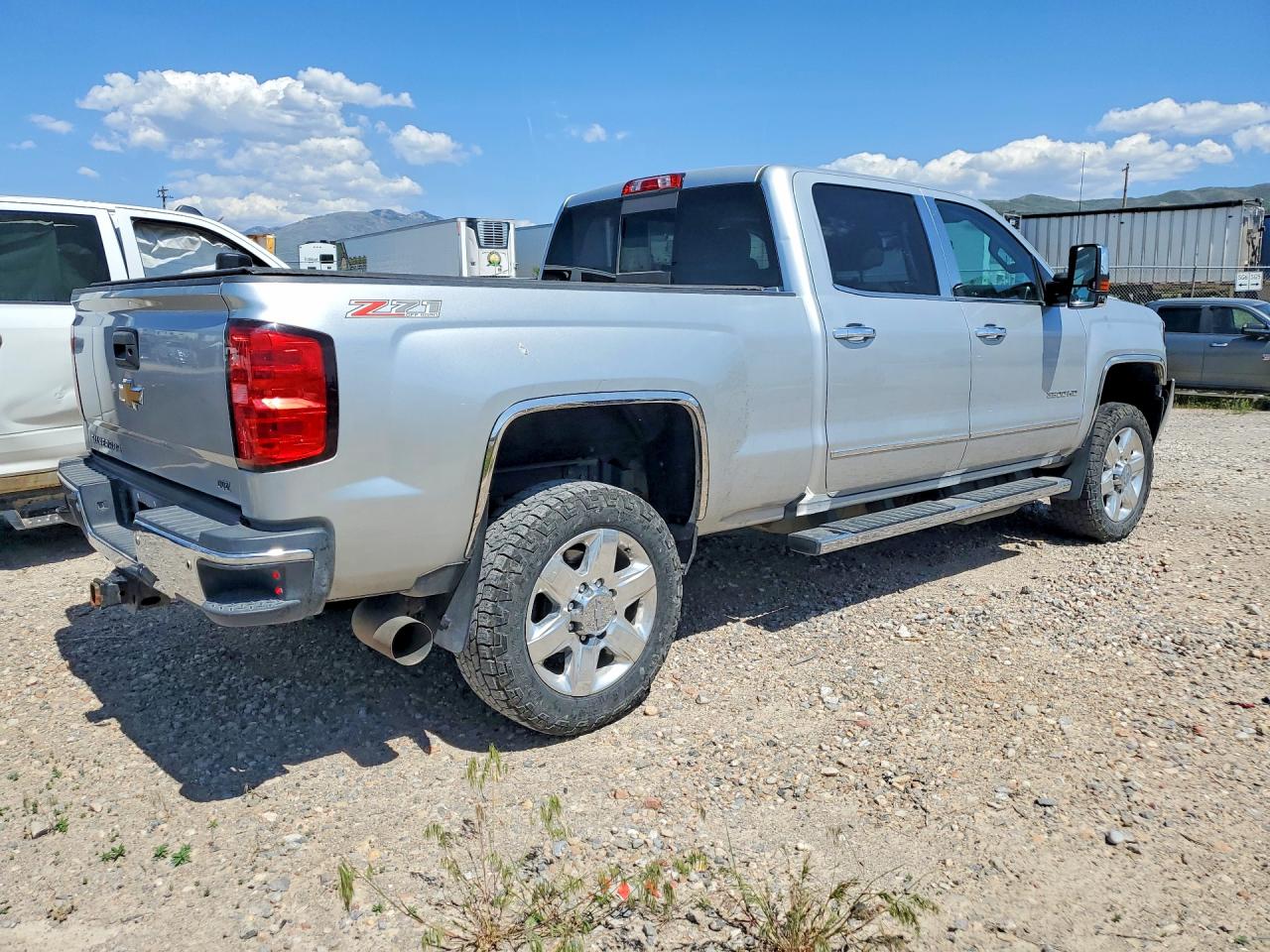 2018 CHEVROLET SILVERADO K3500 LTZ photo 7