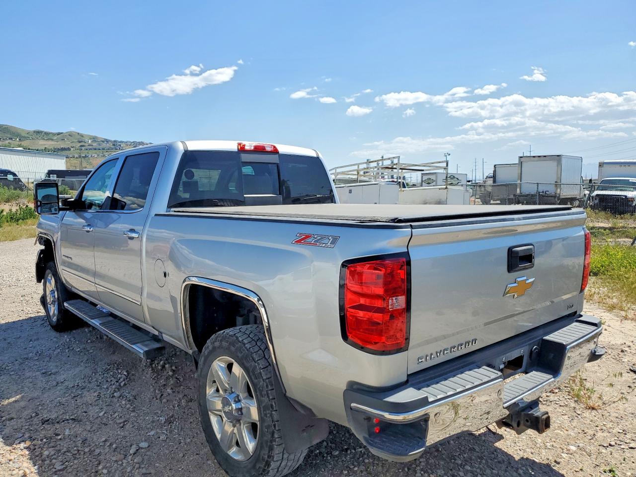 2018 CHEVROLET SILVERADO K3500 LTZ photo 4