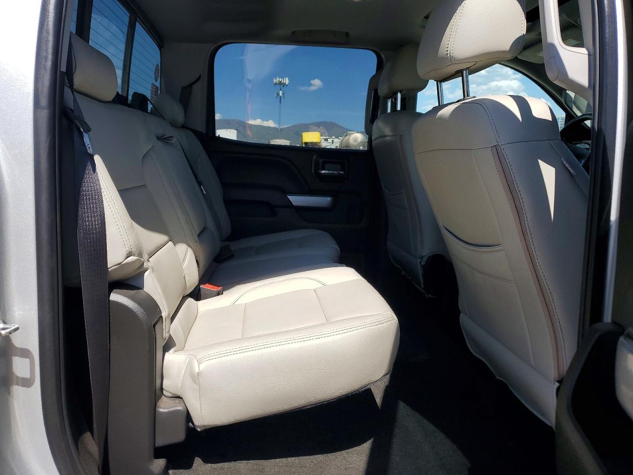 2018 CHEVROLET SILVERADO K3500 LTZ photo 31