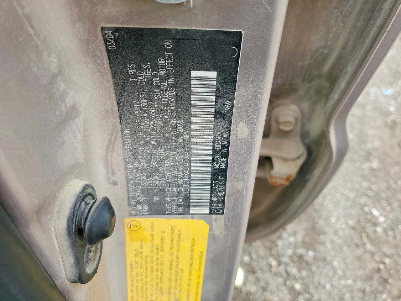 2004 TOYOTA HIGHLANDER LIMITED photo 25