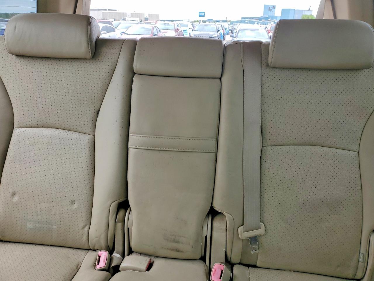 2004 TOYOTA HIGHLANDER LIMITED photo 19