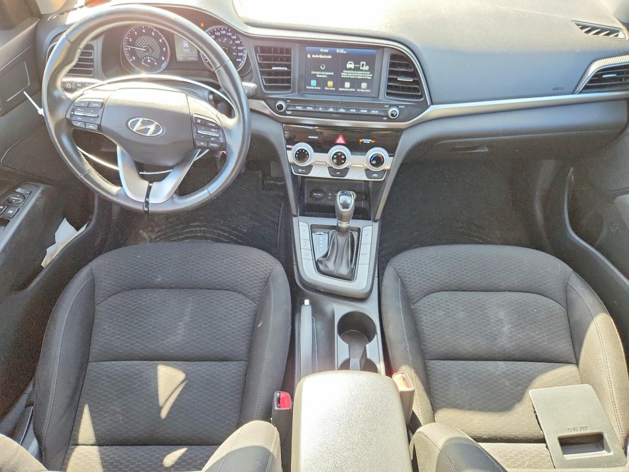 2020 HYUNDAI ELANTRA SEL photo 8