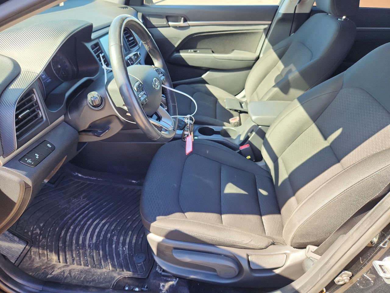 2020 HYUNDAI ELANTRA SEL photo 7