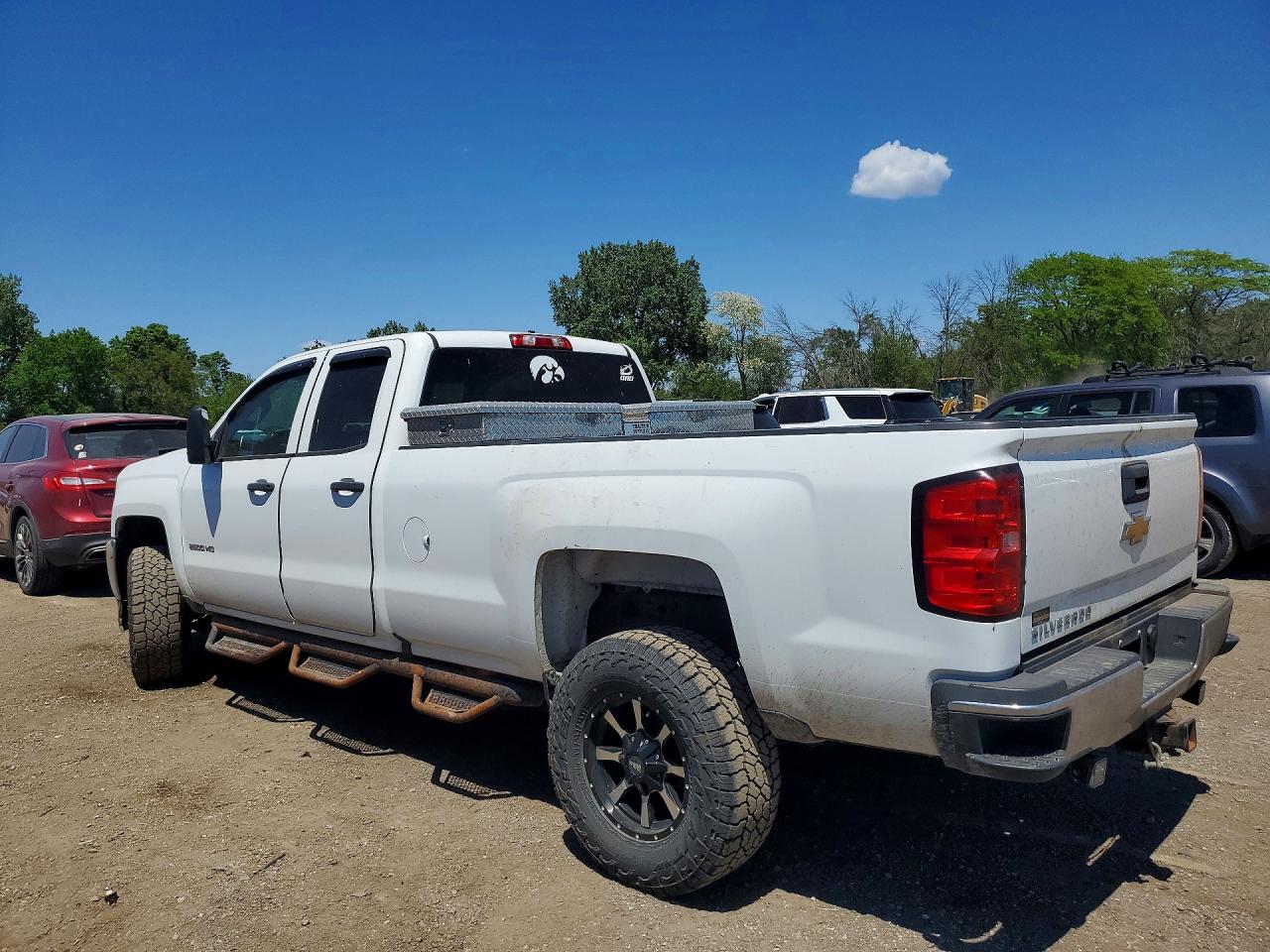 2017 CHEVROLET SILVERADO K2500 HEAVY DUTY photo 3