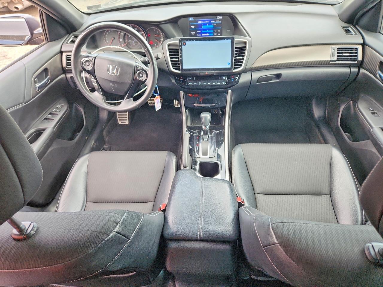 2016 HONDA ACCORD SPORT photo 22