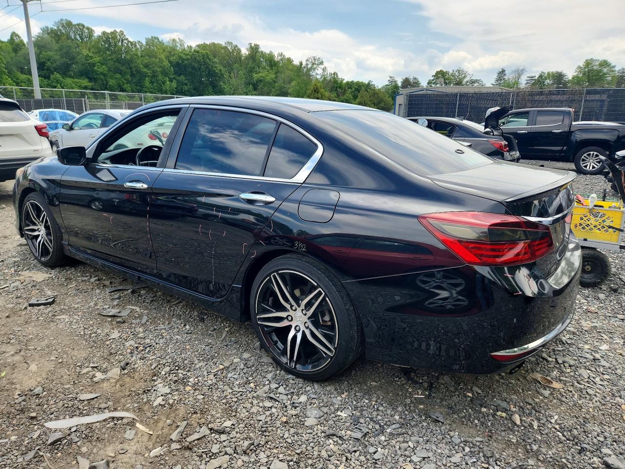 2016 HONDA ACCORD SPORT photo 4