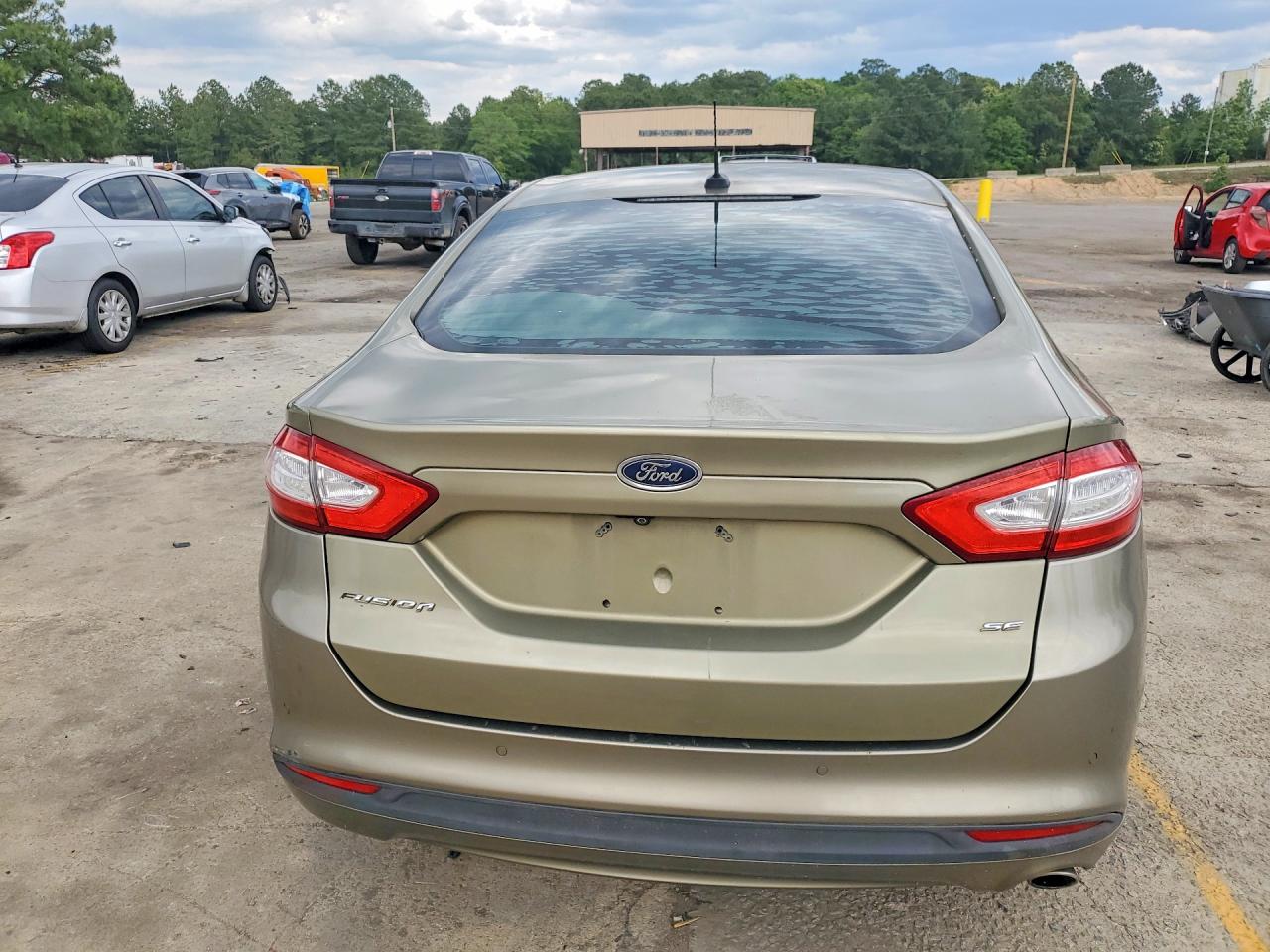 2013 FORD FUSION SE photo 11
