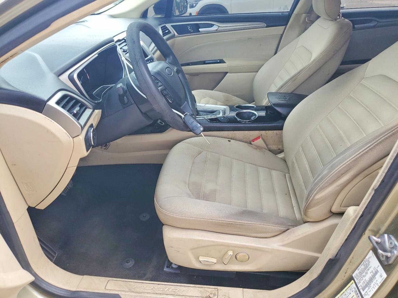 2013 FORD FUSION SE photo 13