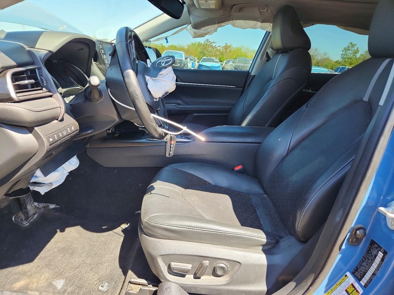 2023 TOYOTA CAMRY XSE photo 13